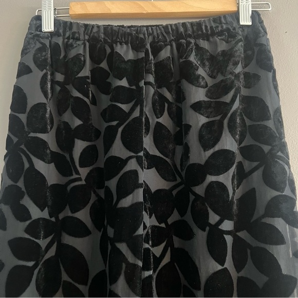 Gretchen Scott Leaf Burnout Velvet Palazzo Pants Sheer Pull On Ankle Black XXS - Picture 2 of 14